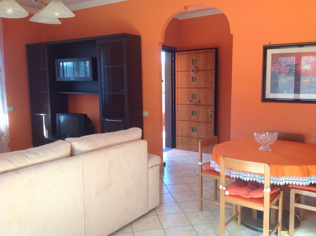 Orange Holiday Home Торваяніка Екстер'єр фото
