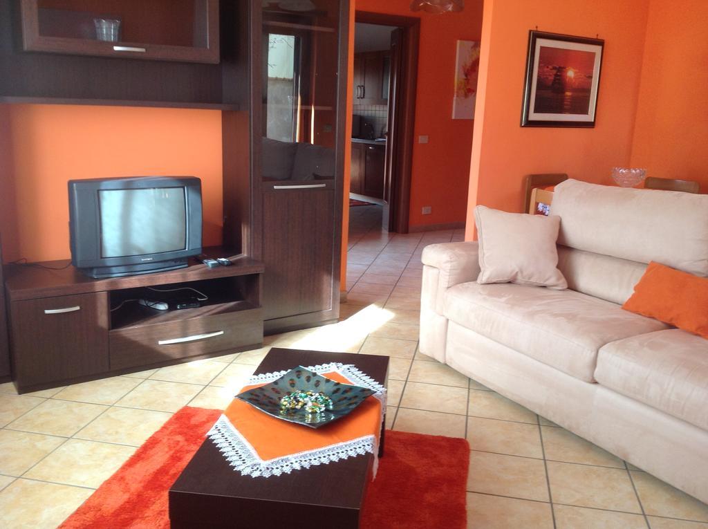 Orange Holiday Home Торваяніка Екстер'єр фото